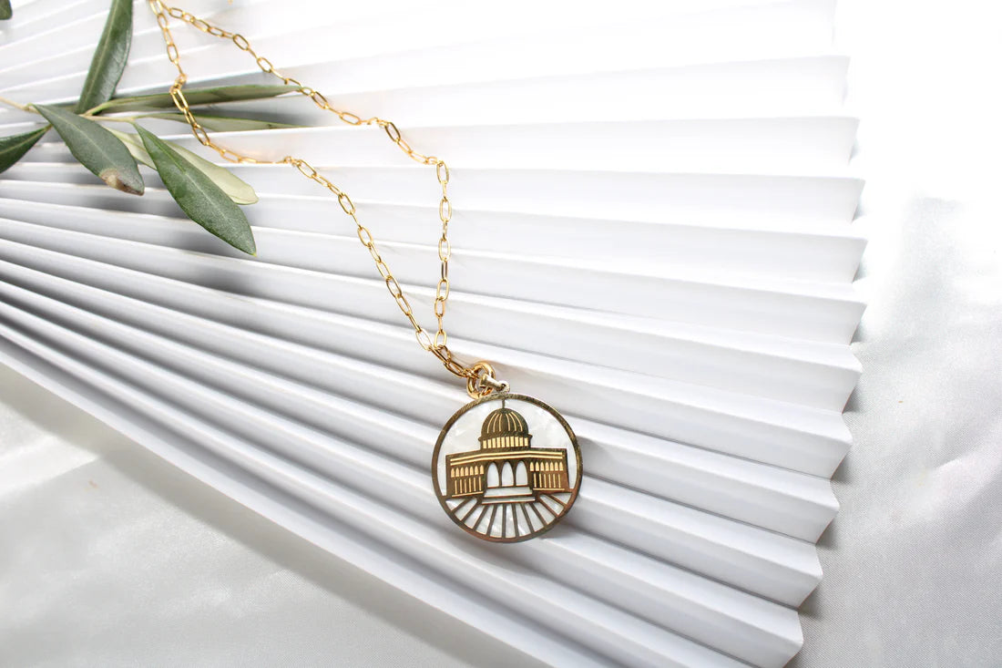 Dome of the Rock Round Pendant Necklace – Gold Finish | Elegant Palestinian Jewelry | 100% Stainless Steel