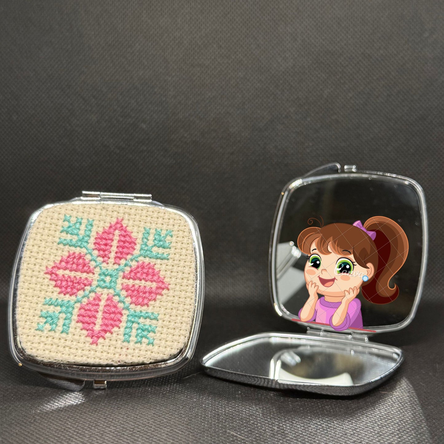 Palestinian Tatreez Compact Mirror – Handcrafted | 100% Handmade | Authentic Design