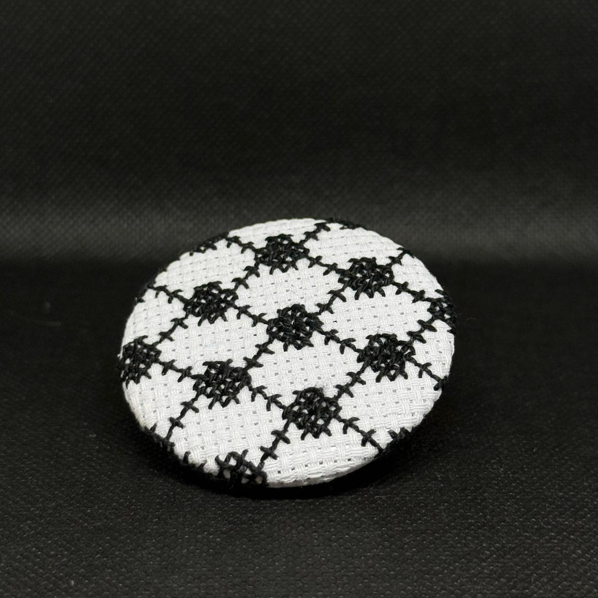 ✨ Set of 5 Tatreez Embroidered Pins – Heritage Collection